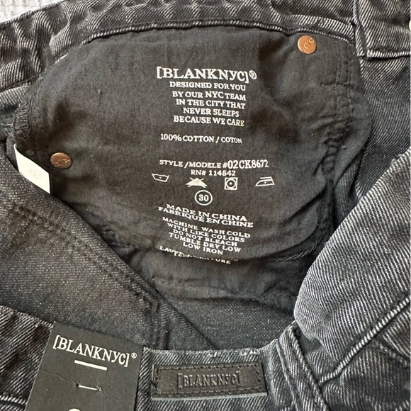 NWT BLANK NYC Black Frayed Hem Denim Shorts Sabotage - Picture 10 of 11